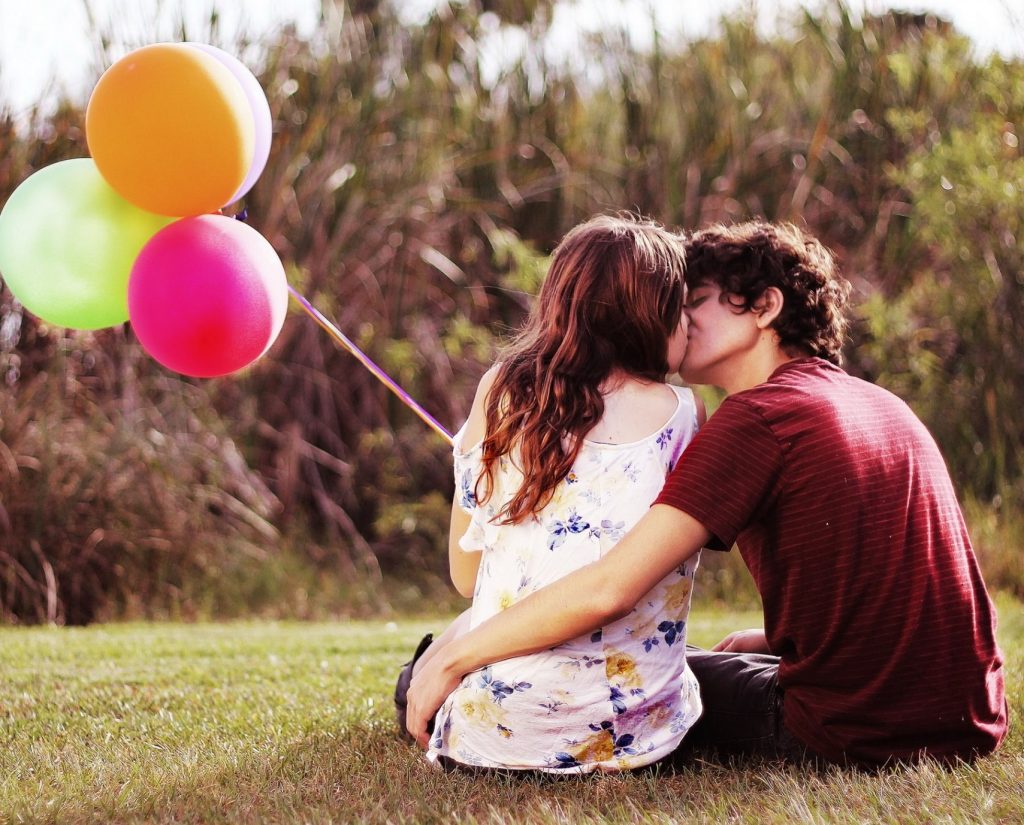 couple with balloons